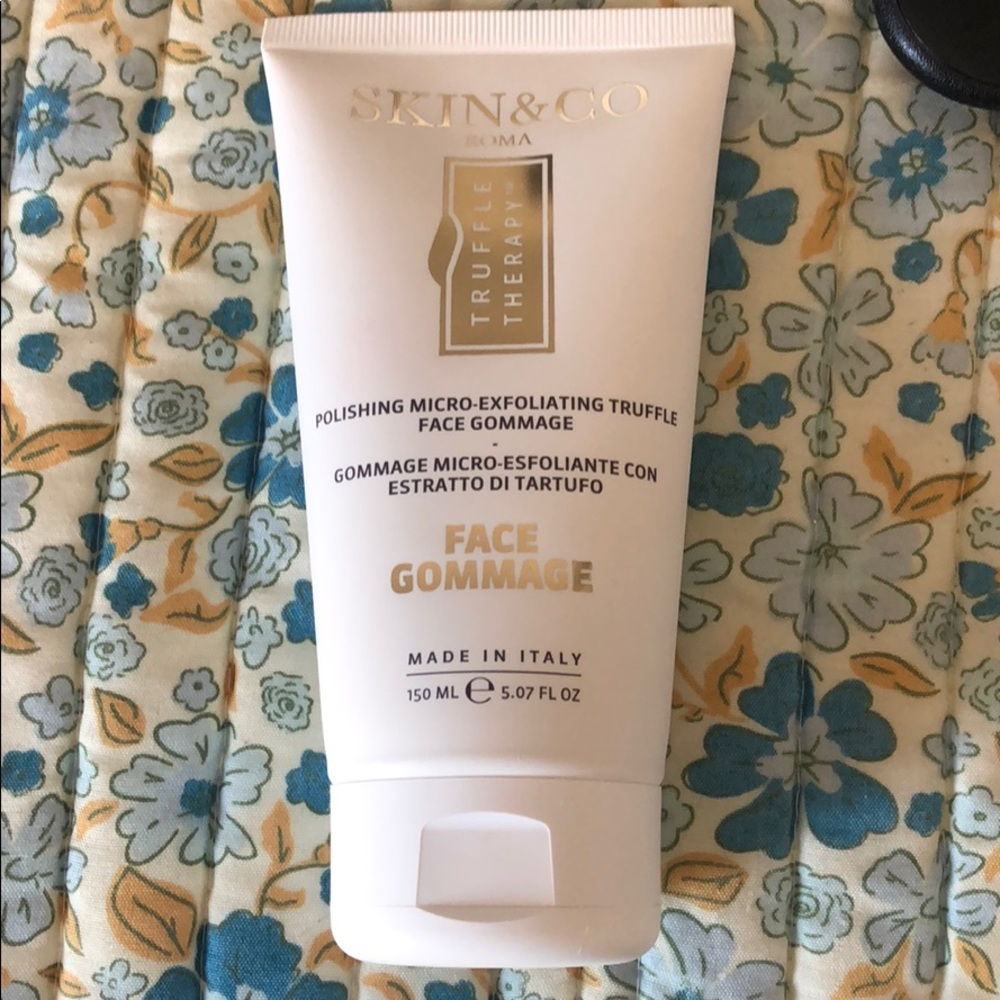 Skin and CO face gommage